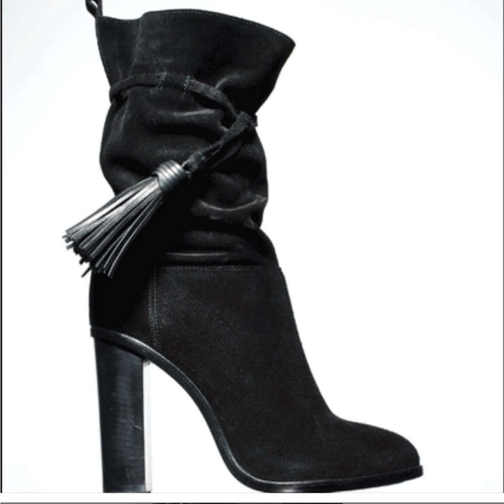 Lanvin Shia Suede Designer Boots( missing tyes)